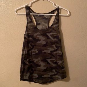 Camo tank